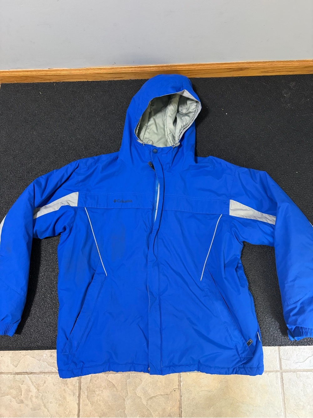 Columbia Royal Blue Hooded Outdoor Jacket with Light Gray Accents